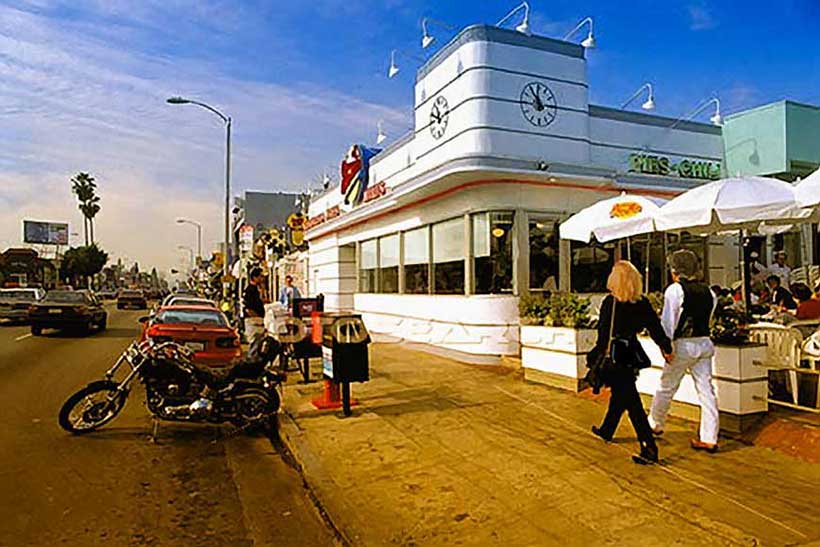 Melrose Avenue Street Scene